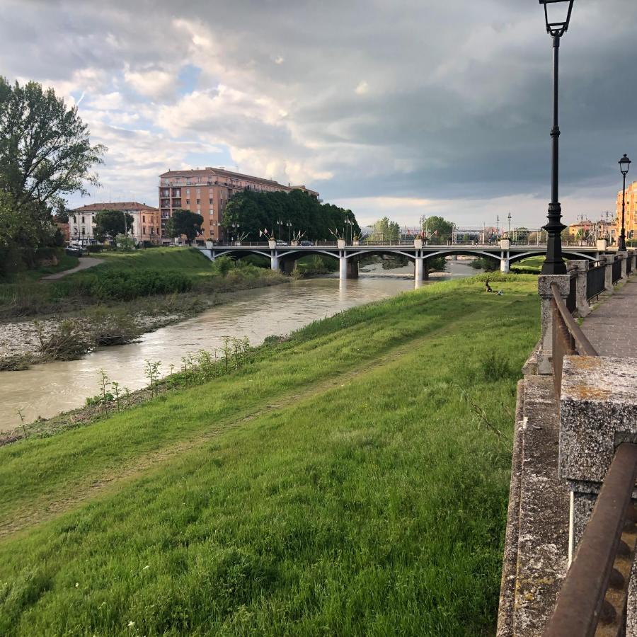 Apartment Ponte Delle Nazioni Parma Buitenkant foto