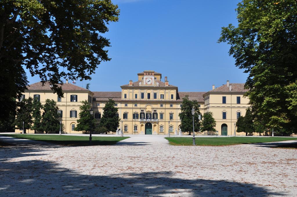 Apartment Ponte Delle Nazioni Parma Kamer foto