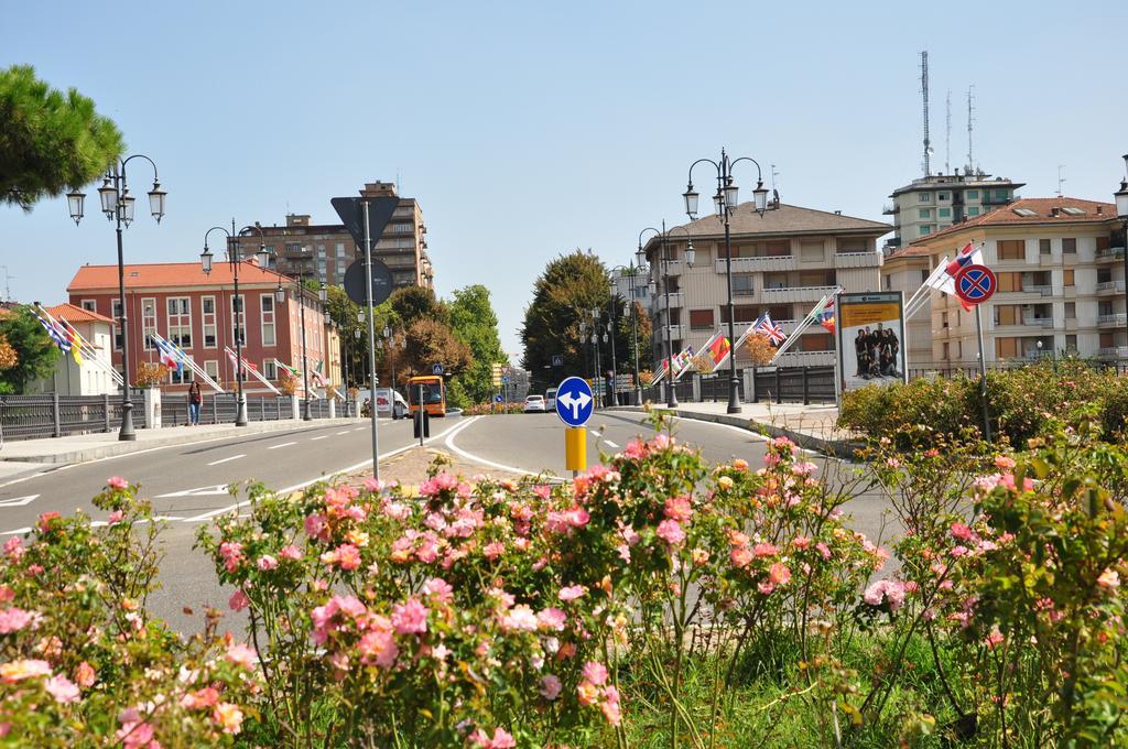 Apartment Ponte Delle Nazioni Parma Kamer foto